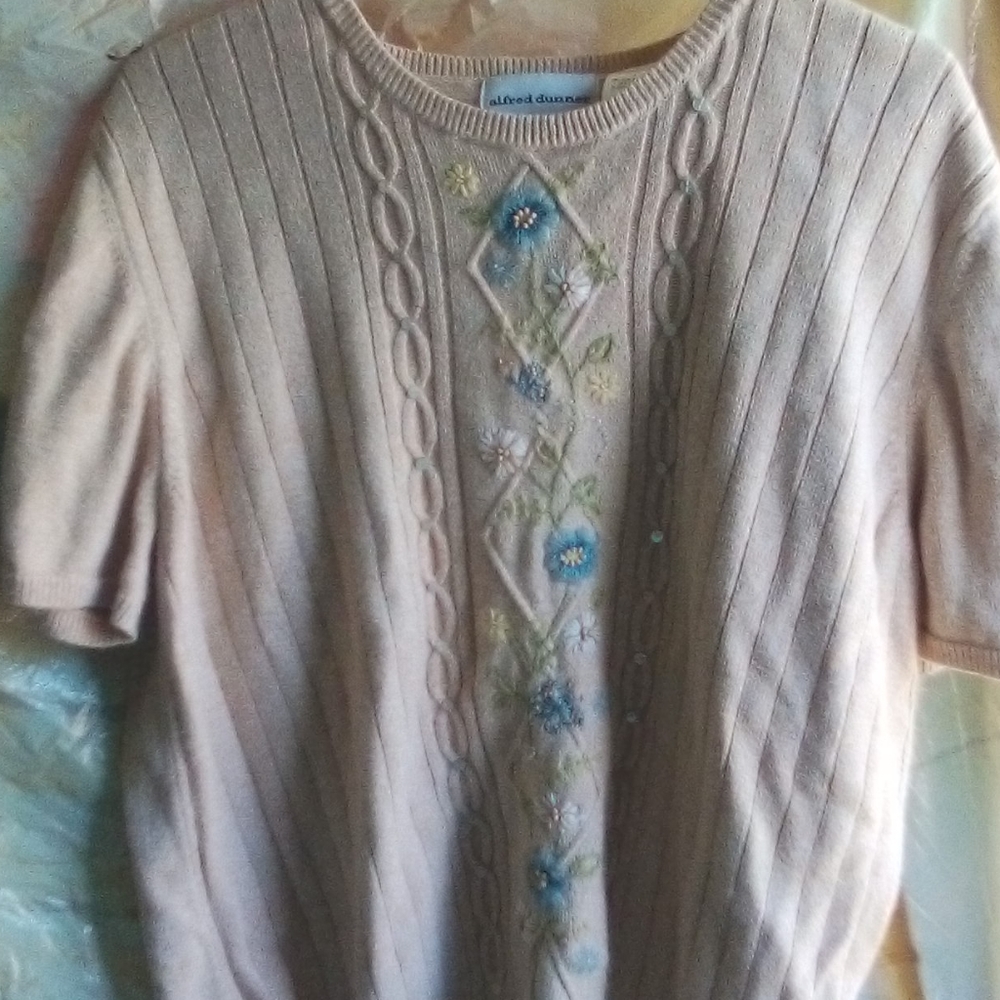 Ladies sweater